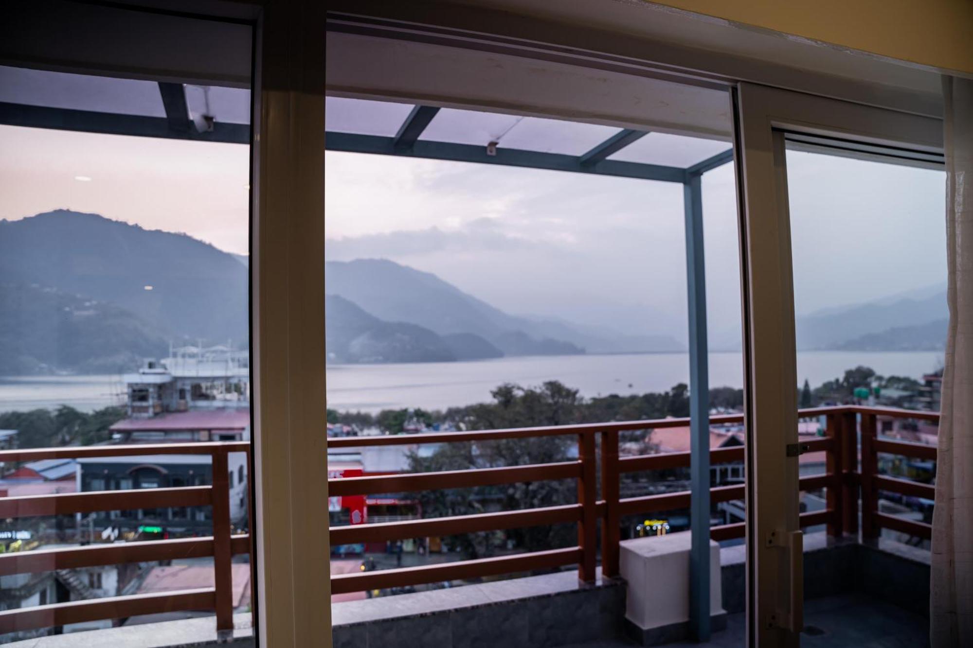 Pokhara Alpine And Springs Ξενοδοχείο Εξωτερικό φωτογραφία