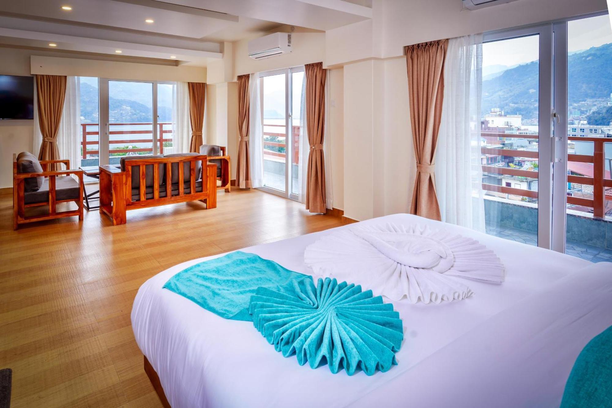 Pokhara Alpine And Springs Ξενοδοχείο Εξωτερικό φωτογραφία