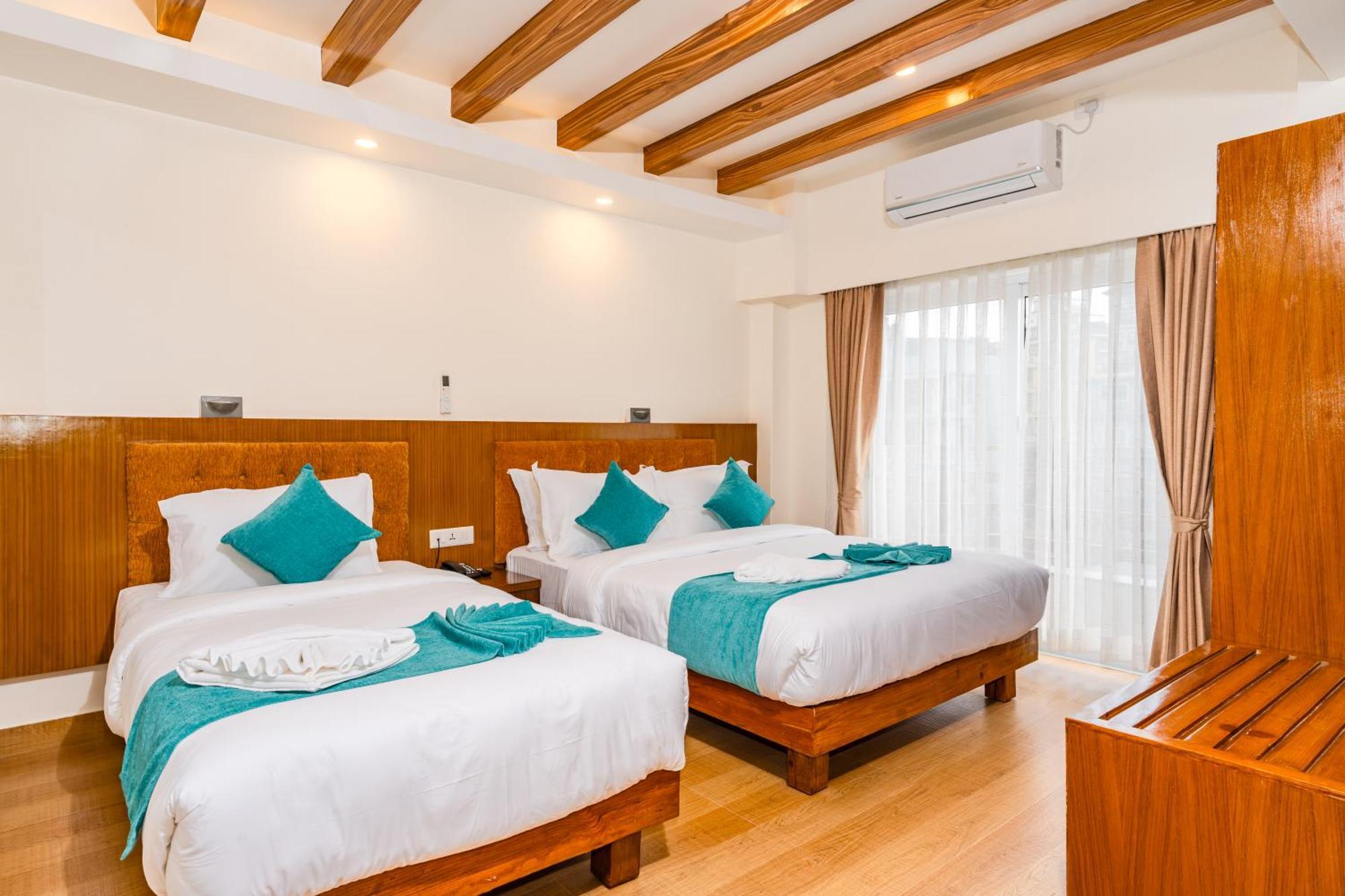 Pokhara Alpine And Springs Ξενοδοχείο Εξωτερικό φωτογραφία